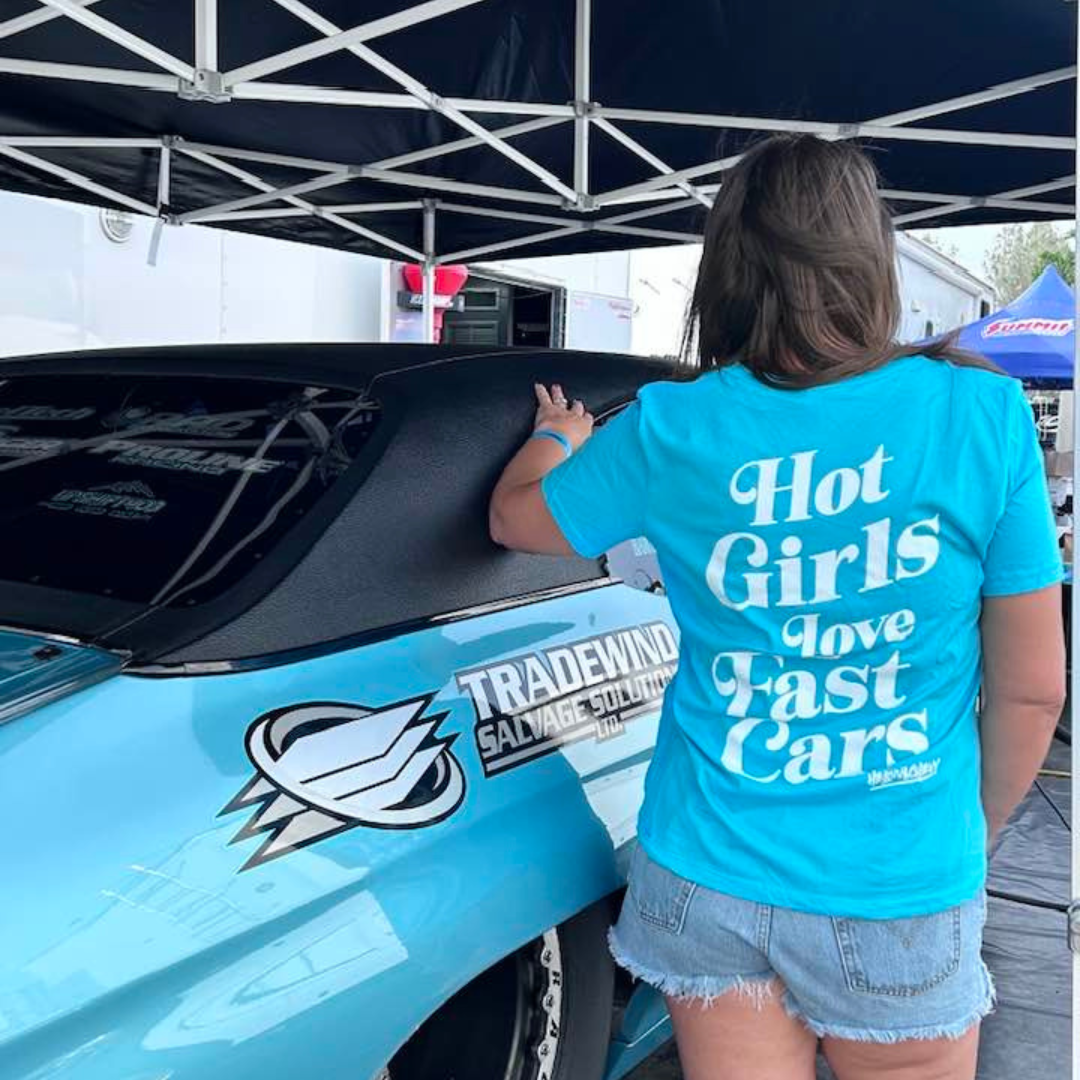 HOT GIRLS *LADIES* TEE