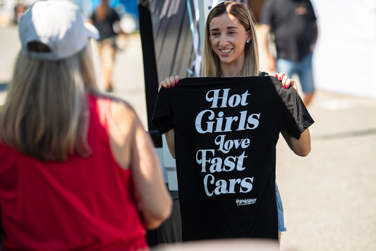 HOT GIRLS *LADIES* TEE